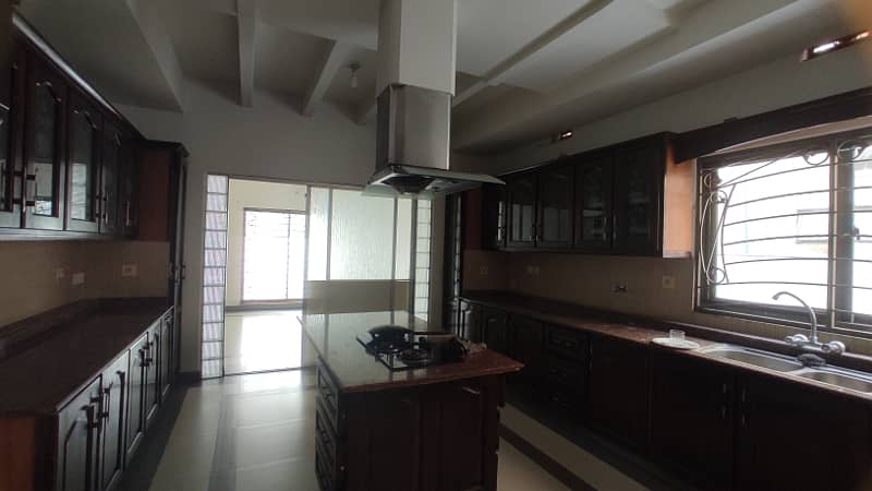 27 Marla Lower Portion Separate Gate Available For Rent 18