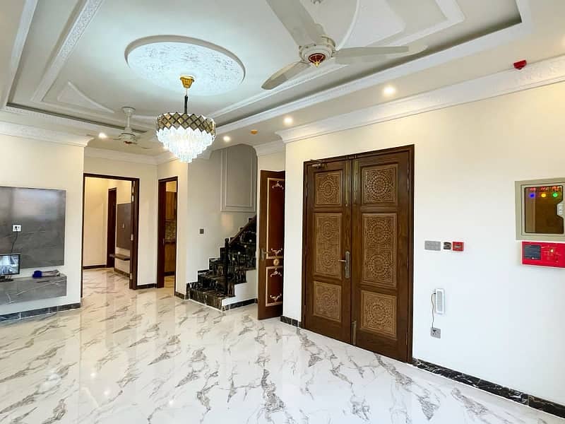 5 Marla Luxury House Available For RENT In DHA Phase 9 Town Lahore 4