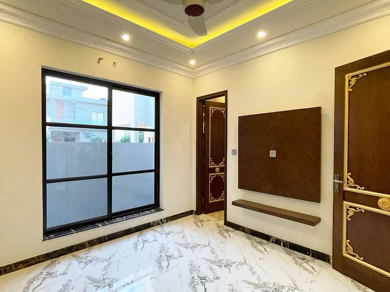 5 Marla Luxury House Available For RENT In DHA Phase 9 Town Lahore 11