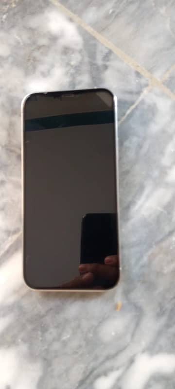 I phone 12 pro  128 Gp  with box non pta 7