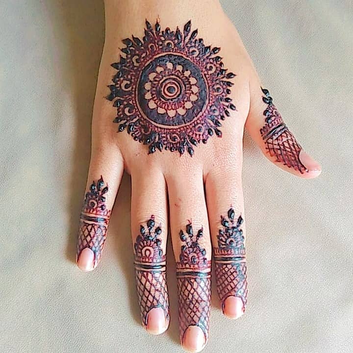 Bridal Mehndi Designs|Customised Dress Matching Mehndi Design 2