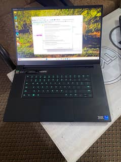 Razer Blade 17 Fresh Gaming laptop Rtx 3070Ti 0