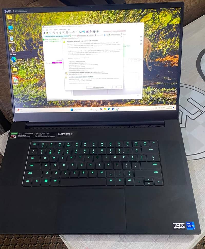 Razer Blade 17 Fresh Gaming laptop Rtx 3070Ti 1