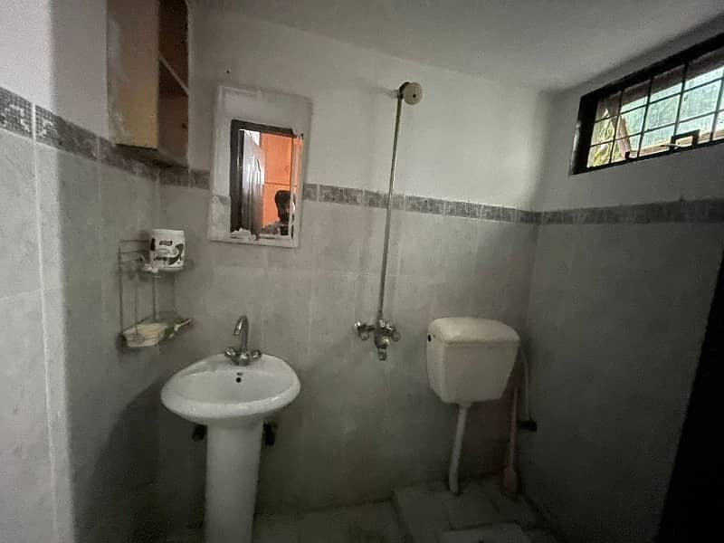 4 Marla Double House For Sale In Military Account Society College Road Lahore 6