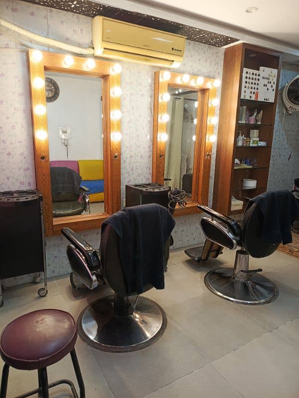 salon for sale 5