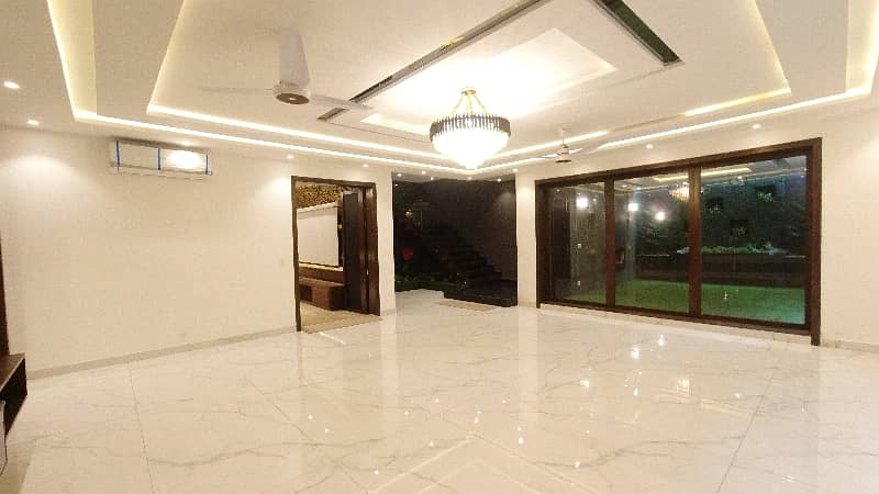 1 Kanal House In DHA Phase 6 - Block N Is Available For sale 17