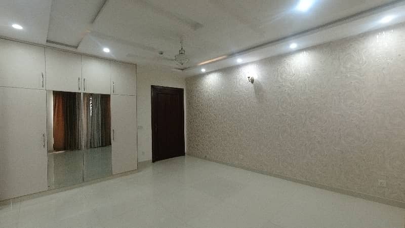 Ideal House For sale In DHA Phase 7 - Block X 15