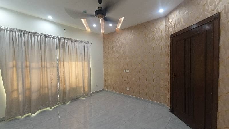 Ideal House For sale In DHA Phase 7 - Block X 24