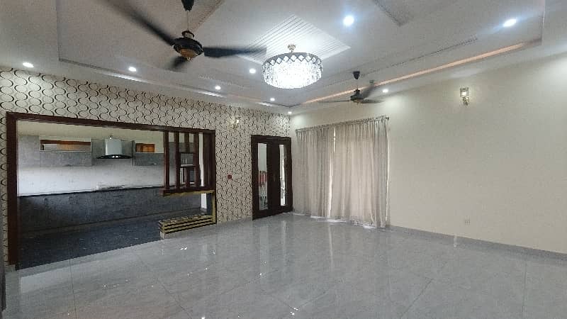 Ideal House For sale In DHA Phase 7 - Block X 29