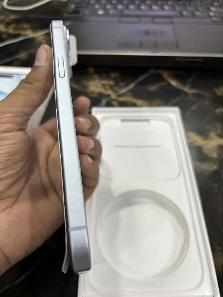 iphone 15 Plus Factory Unlocked 128 Gb 4