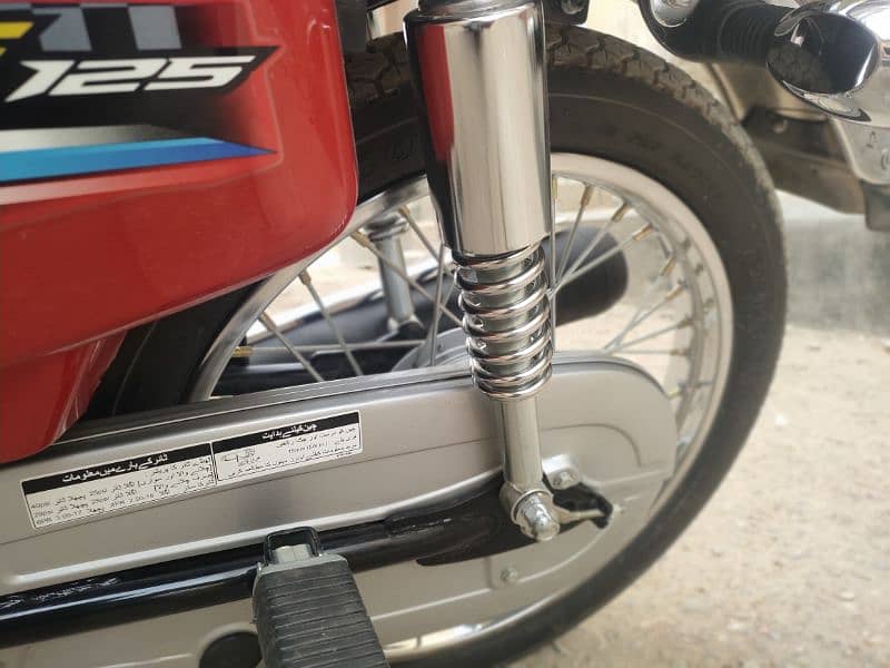 honda 125 sirf 10 din khreed ha khari kr di ha 2