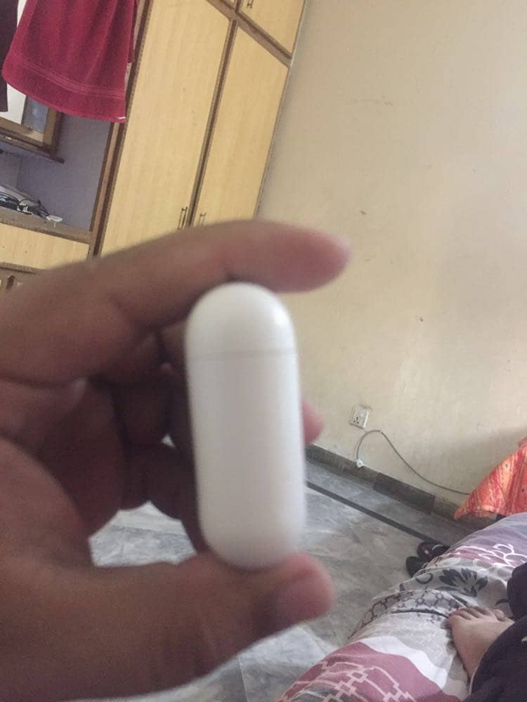 Airpods 1st Generation Apple 100% Genuine 2