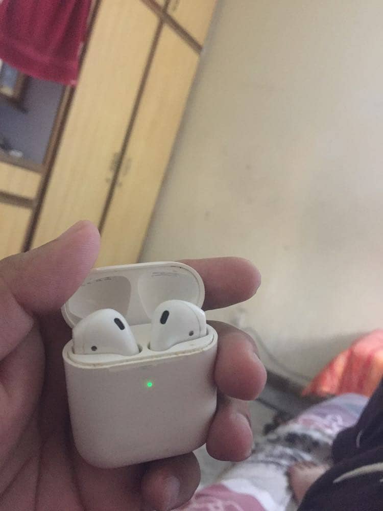 Airpods 1st Generation Apple 100% Genuine 6