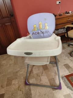 High chair 0