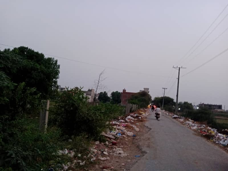 4 Marla Residential plot available for sale in High court phase 2 Eden Chowk township college Road Lahore 2