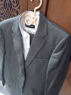 Diners brand 3pc suit size mentioned in pics