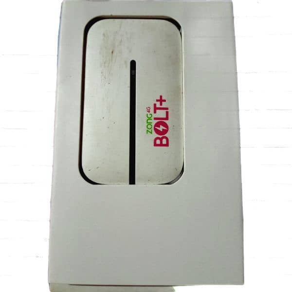 Box packed zong 4G bolt internet device 1