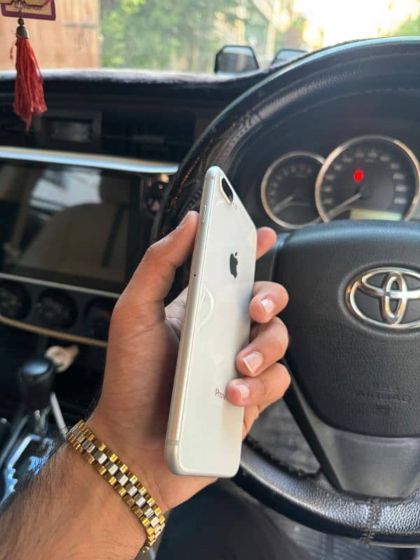 iphone 8 plus non PTA 3