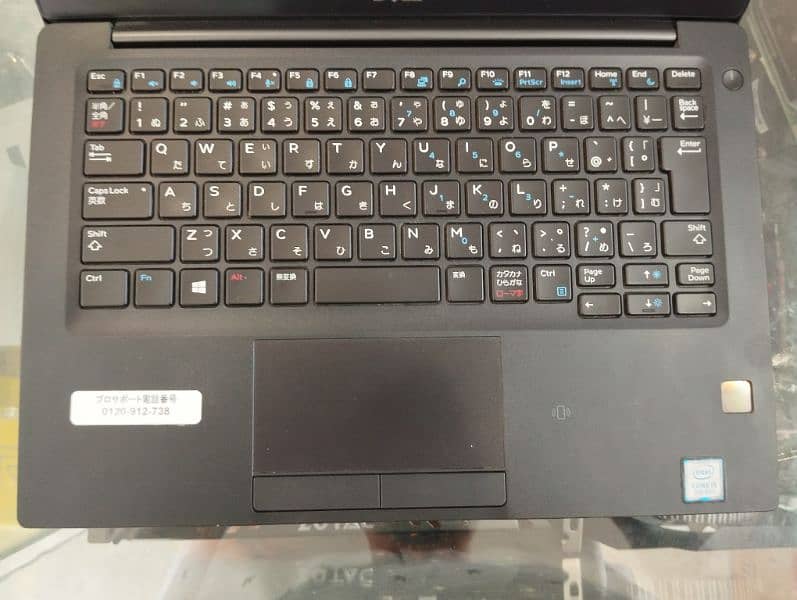 Dell 7390 i5, 8th Gen 8