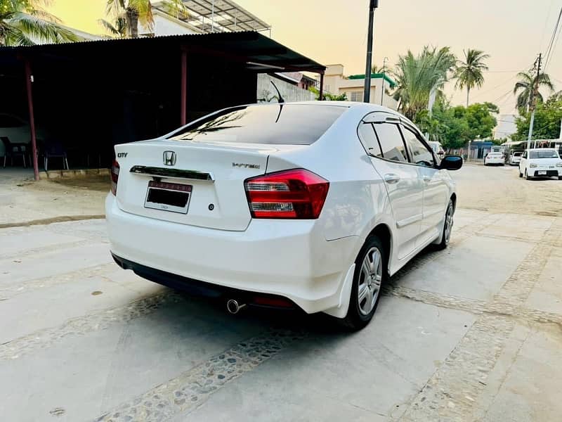 Honda City IVTEC 2018 DEC Model First Hand 4