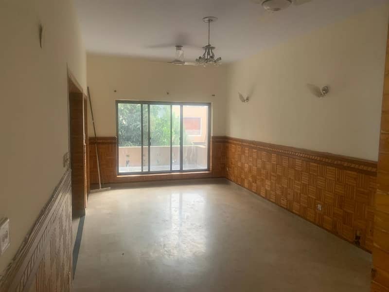 I-8 Neet And Clean Upper Portion With Separate Gate For Rent. 7