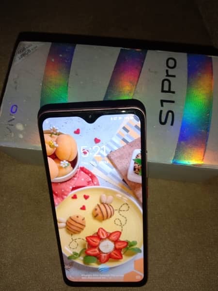 vivo s1pro. 8.128 full box 9/10condition 2