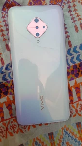 vivo s1pro. 8.128 full box 9/10condition 5