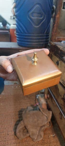 Antique brass box, indian made. 0