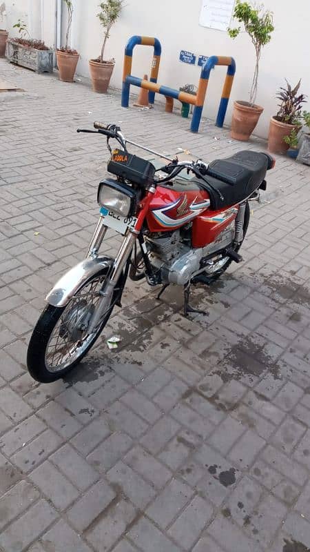 Honda CG125 2016 4