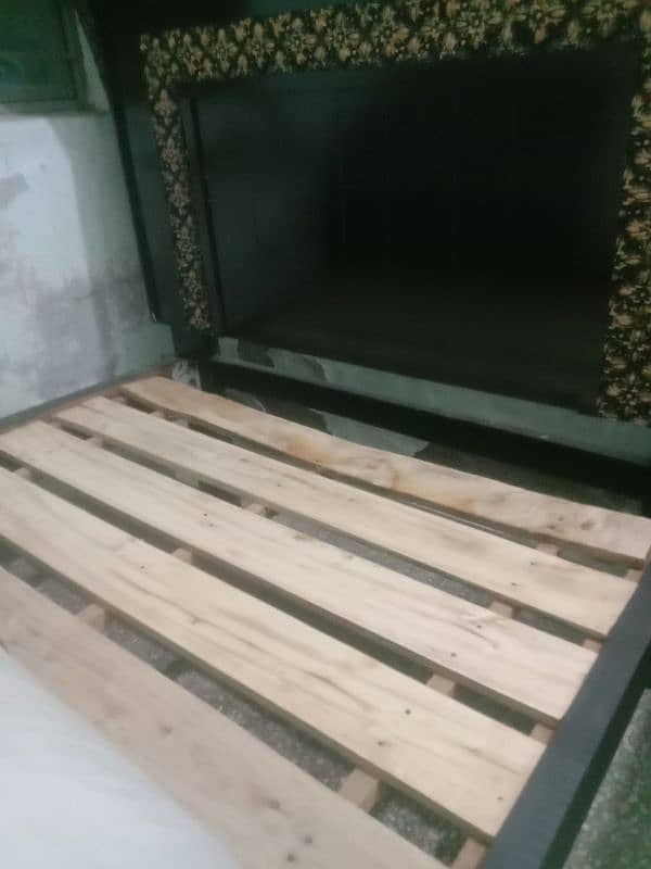 Wooden bed single 2