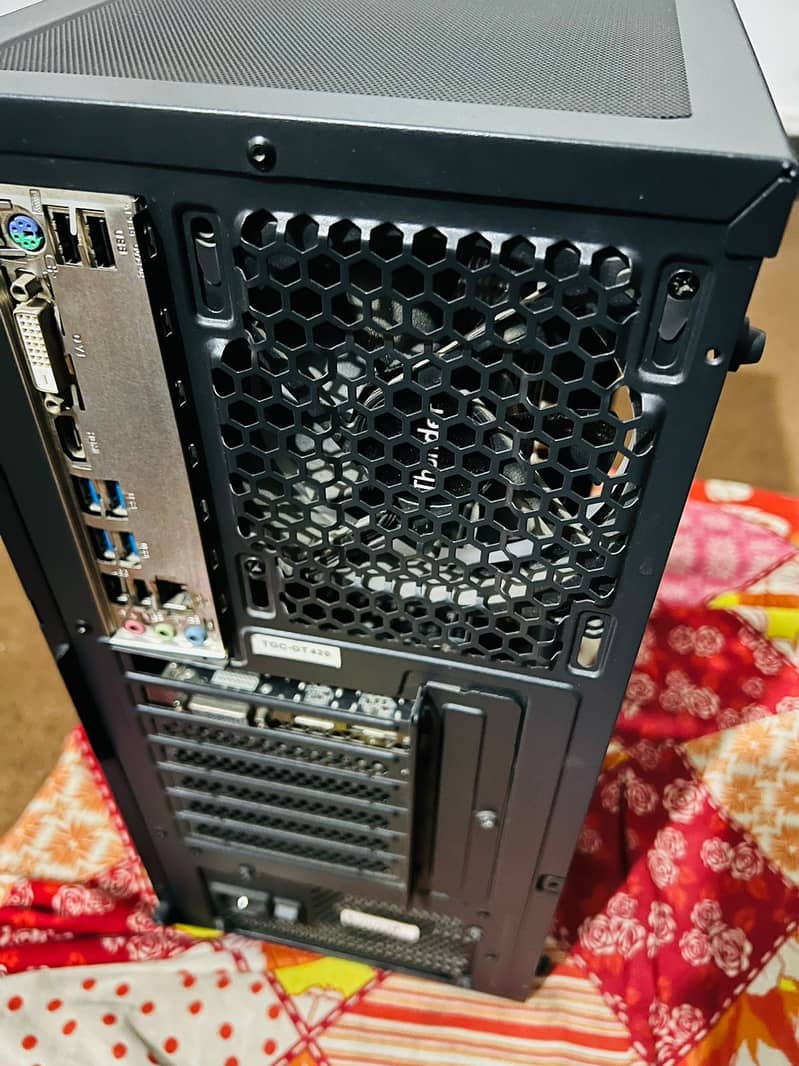 custom-built gaming PC 6