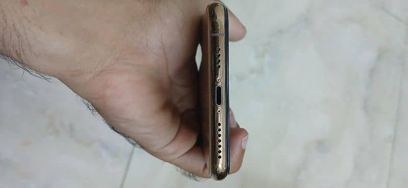 Iphone xs max non pta factory unlock 4