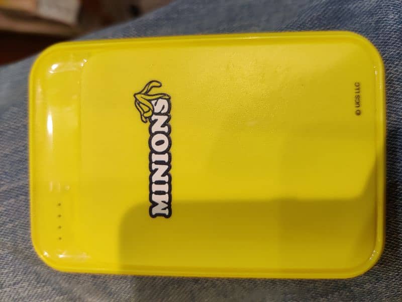 minions power bank 1