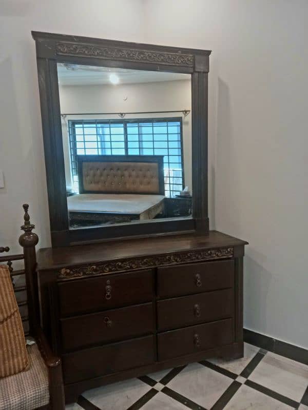 Complete Bedroom Set in Good Condition- Bed, Side Tables, Dresser 1