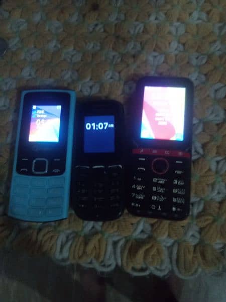 3 mobile sell karna hy 0