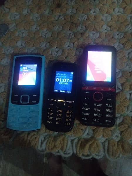 3 mobile sell karna hy 2