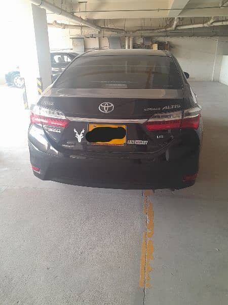 Toyota Corolla Altis 2017 4