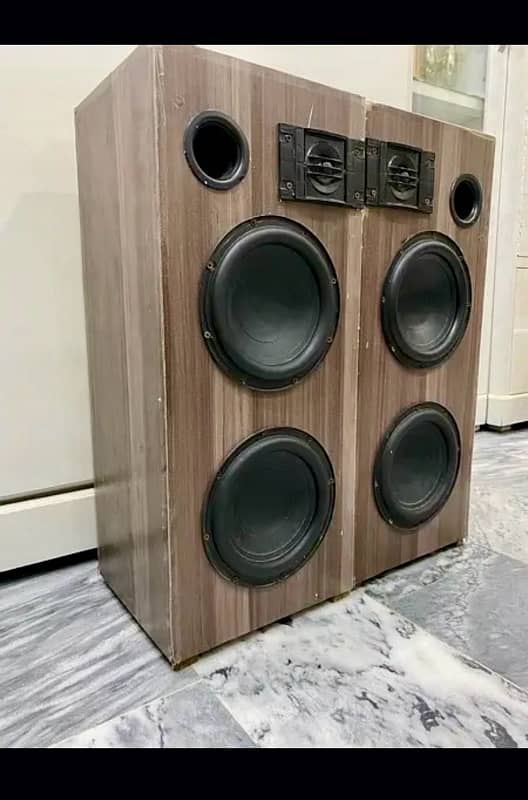 2 speakers 1