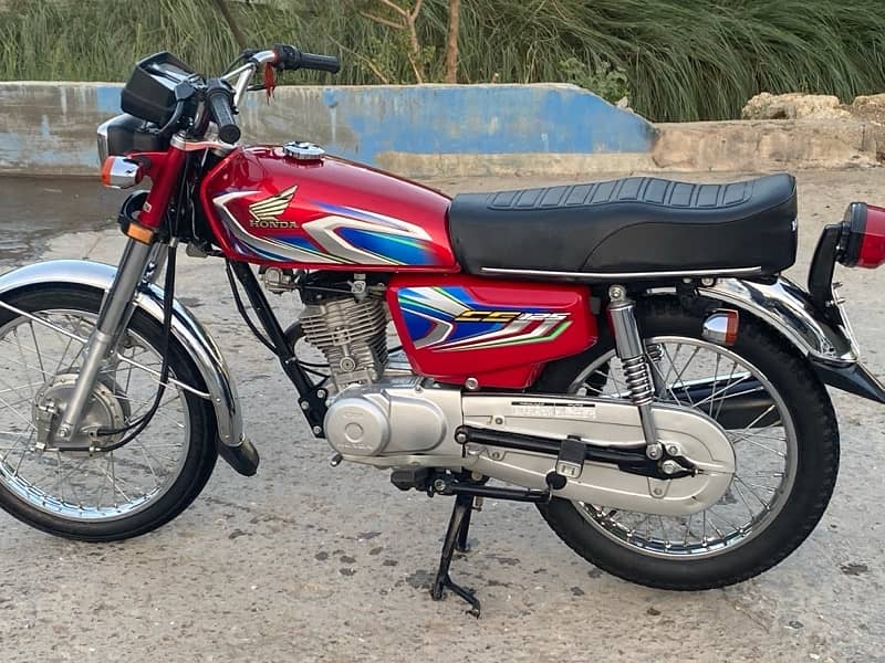 honda 125 motorcycle 2