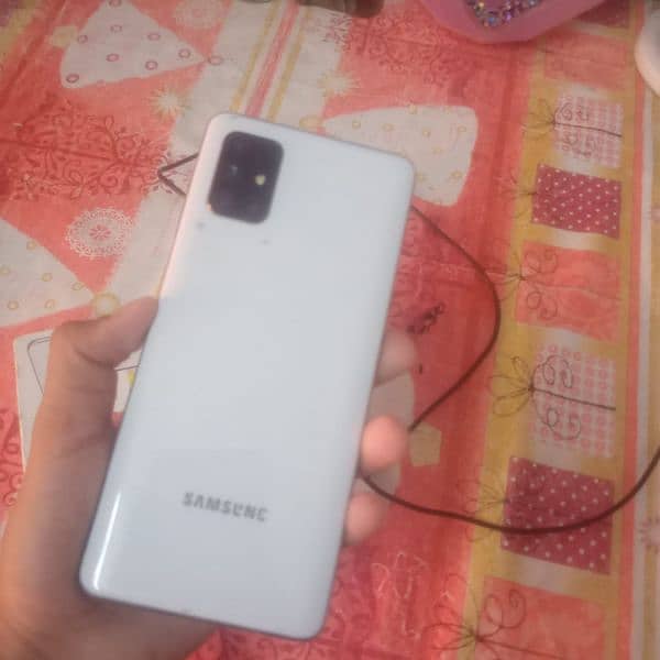 Samsung A71 5