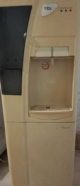 TCL water dispenser 2