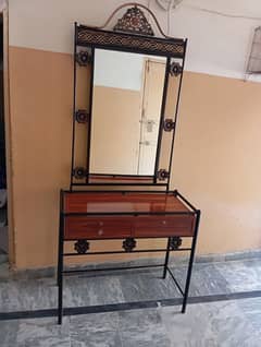 Iron Dressing Table