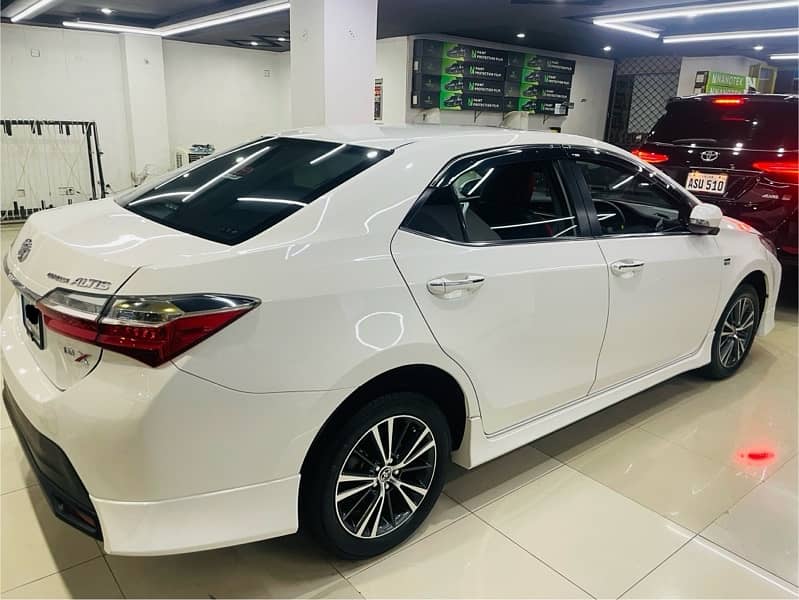 Toyota Altis Grande 2021 1