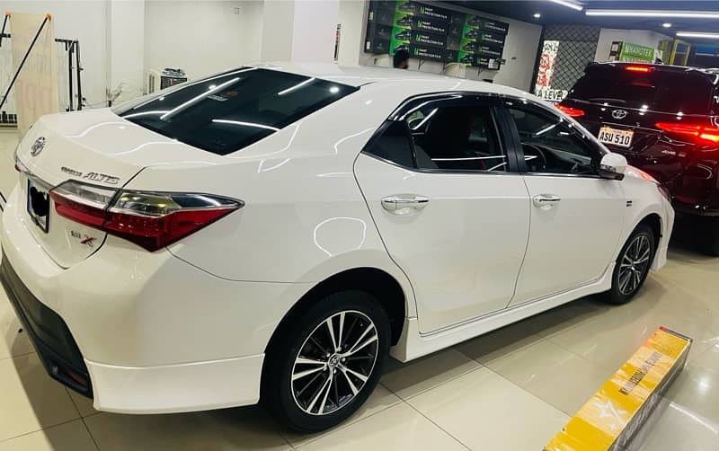 Toyota Altis Grande 2021 5