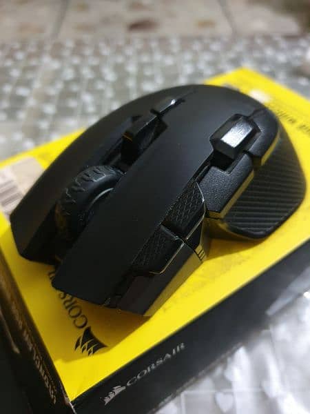 Corsair Ironclaw Wireless RGB Gaming Mouse 0