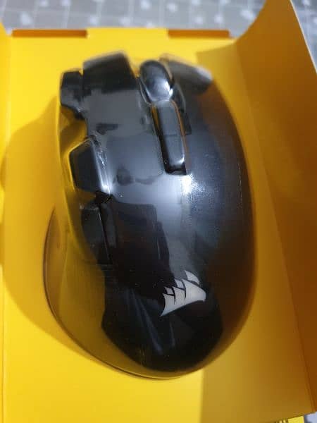 Corsair Ironclaw Wireless RGB Gaming Mouse 5