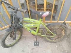 bicycle for sell 10 saal k bache k liye