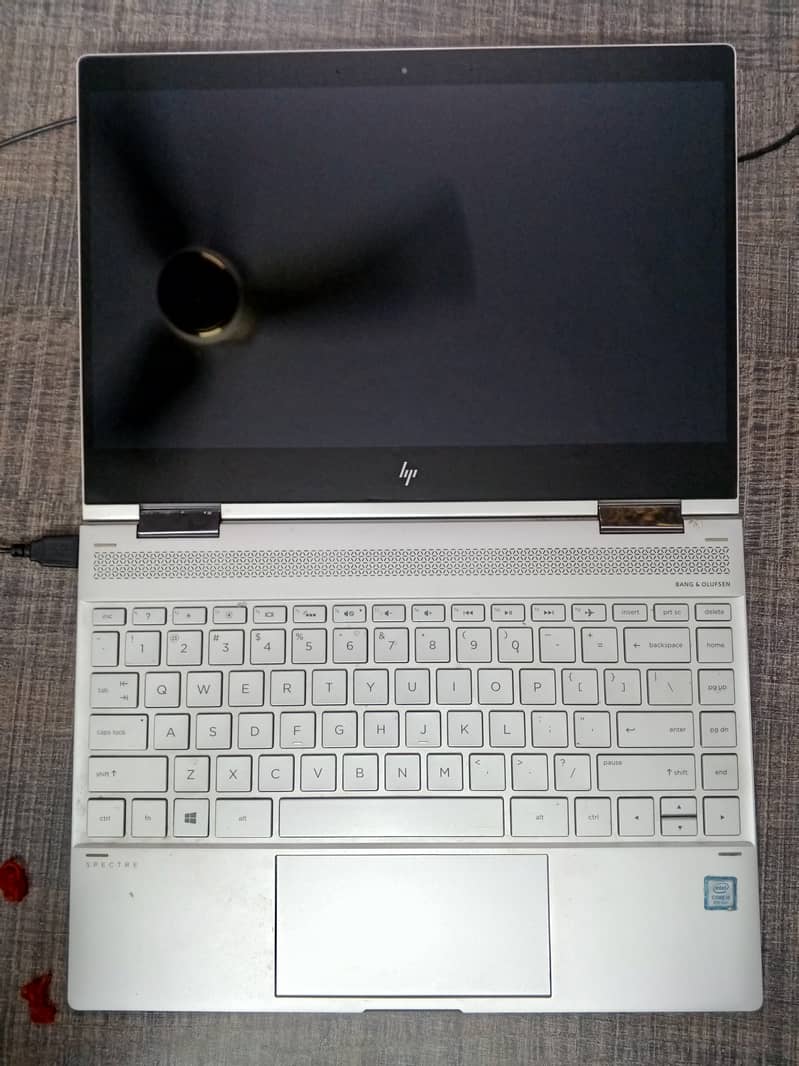 HP Spectre 360 core i5 8th Generation 3