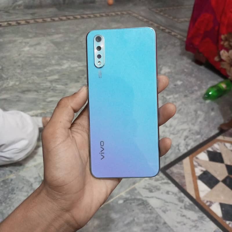 Vivo s1 8   !   256 2