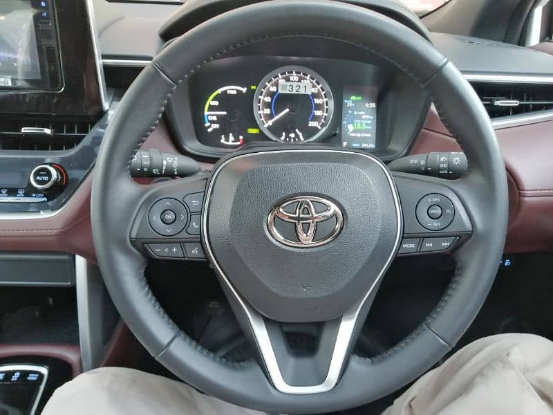 Toyota Corolla Cross HEV 2024 4